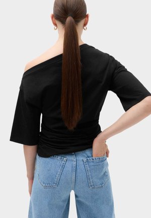 Marks & Spencer, T-shirts print - black