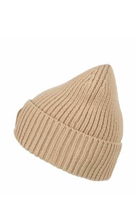 Beige knitted beanie with vertical ribbing, tapered top, and a folded hem. Soft texture and lightweight material.