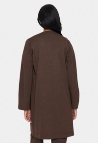 Saint Tropez KILASZ LS OPEN - Vesta na kopčanje - dark oak melange