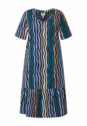 Sukienka z krótkim rękawem i dekoltem w serek, z pionowymi falistymi paskami w kolorach niebieskim, zielonym, brązowym, czarnym i białym, z opuszczoną talią i marszczonym dołem.