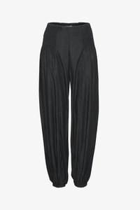 Seleccionado, black denim