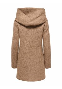 Vue de dos d'un manteau beige texturé longueur genou avec manches longues et col large plié sur fond blanc.