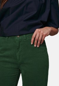 LABDIP HIGH WAIST LONG WIDE  - Broek - forest