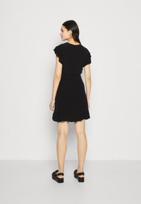 VILA VIFINI WRAP SHORT DRESS - Kasdienė suknelė - black