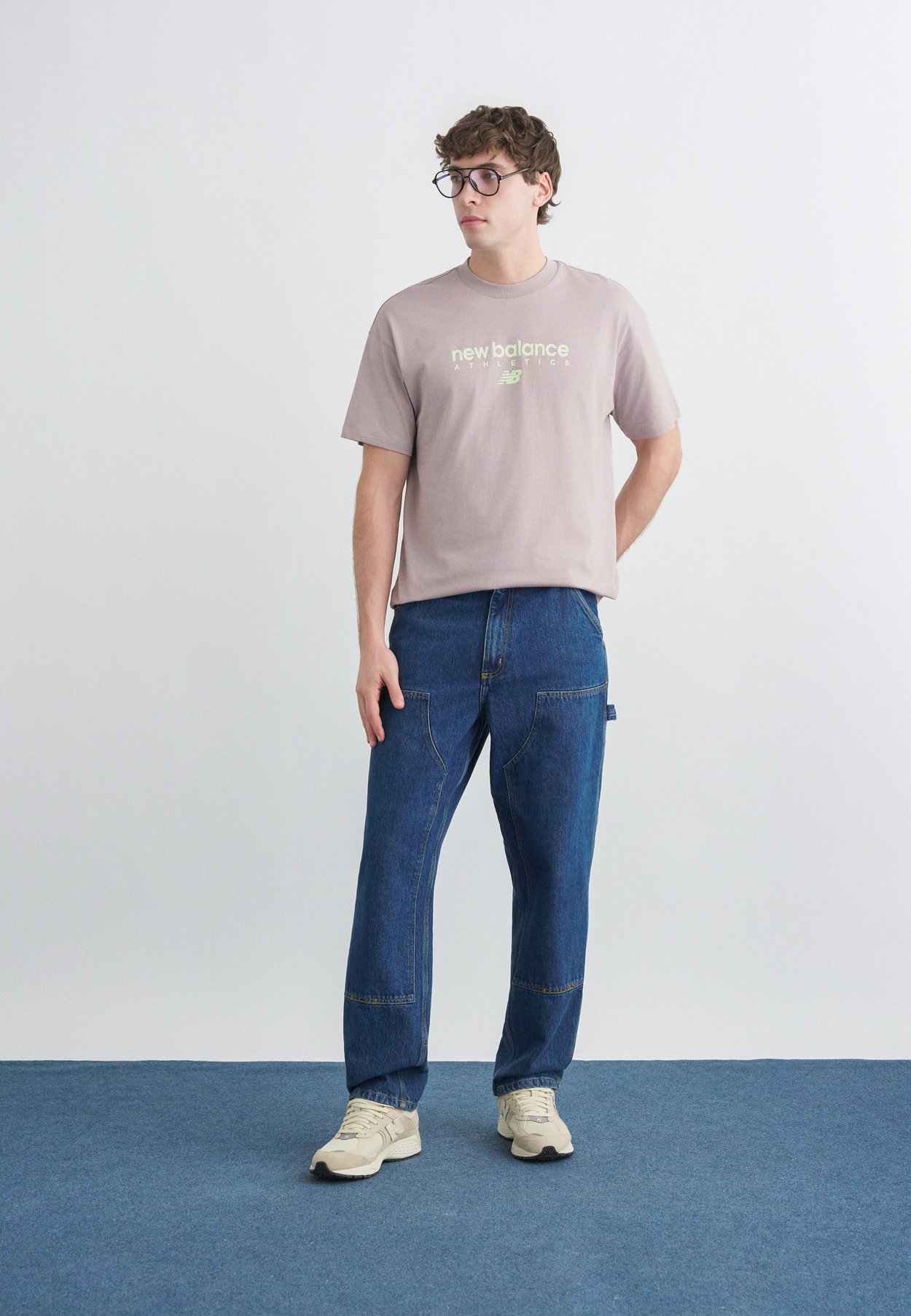LINEAR GRAPHIC