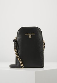 MICHAEL Michael Kors - JET SET CHARM XBODY - Soma ar siksnu pāri ķermenim - black Miniatūras attēls 1