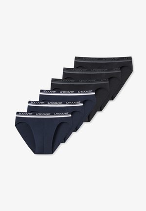 Un pack de six slips dans des couleurs sombres (trois marine, trois noir) avec une ceinture douce portant le nom de la marque "uncover" en gris.