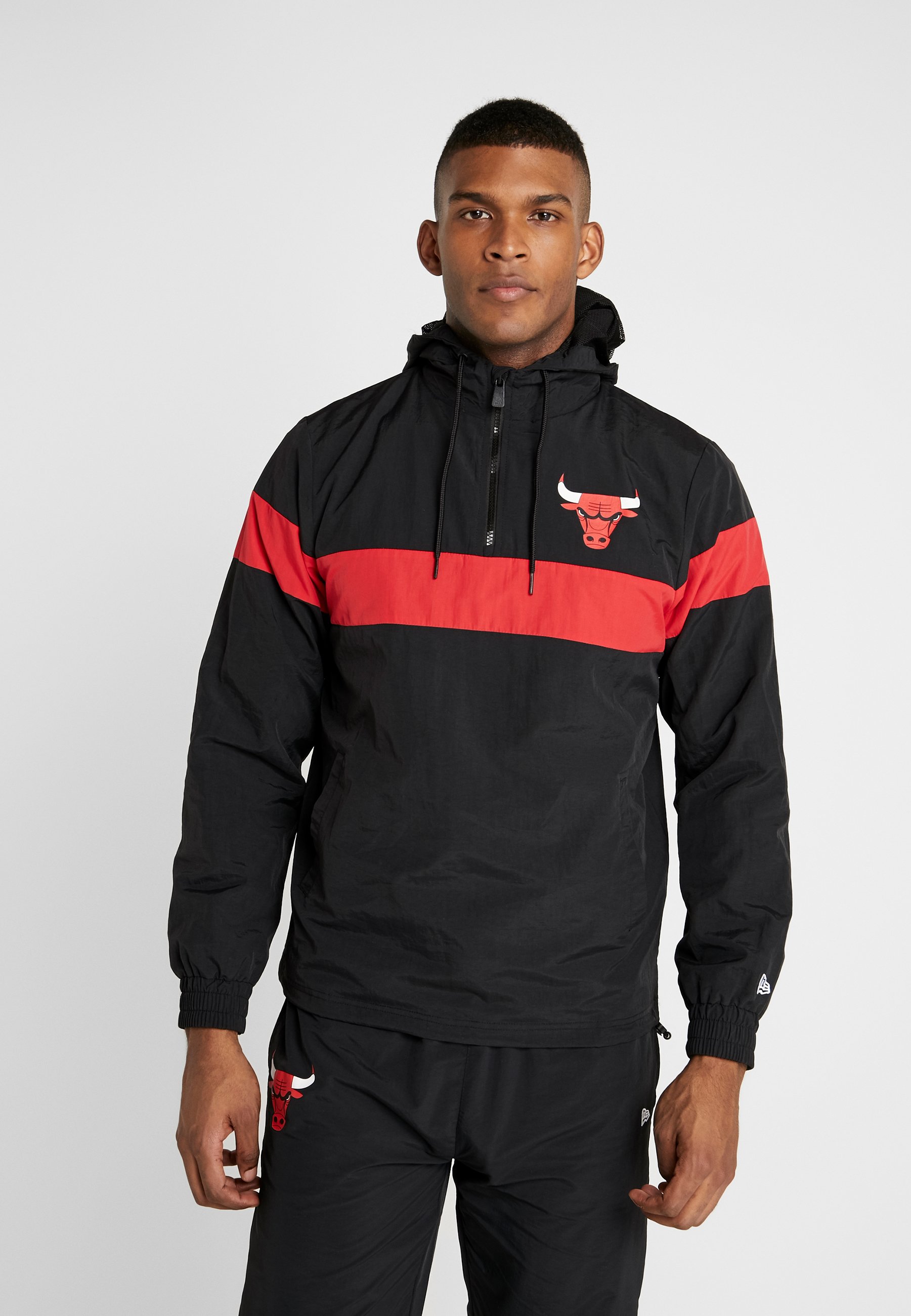 chicago bulls windbreaker