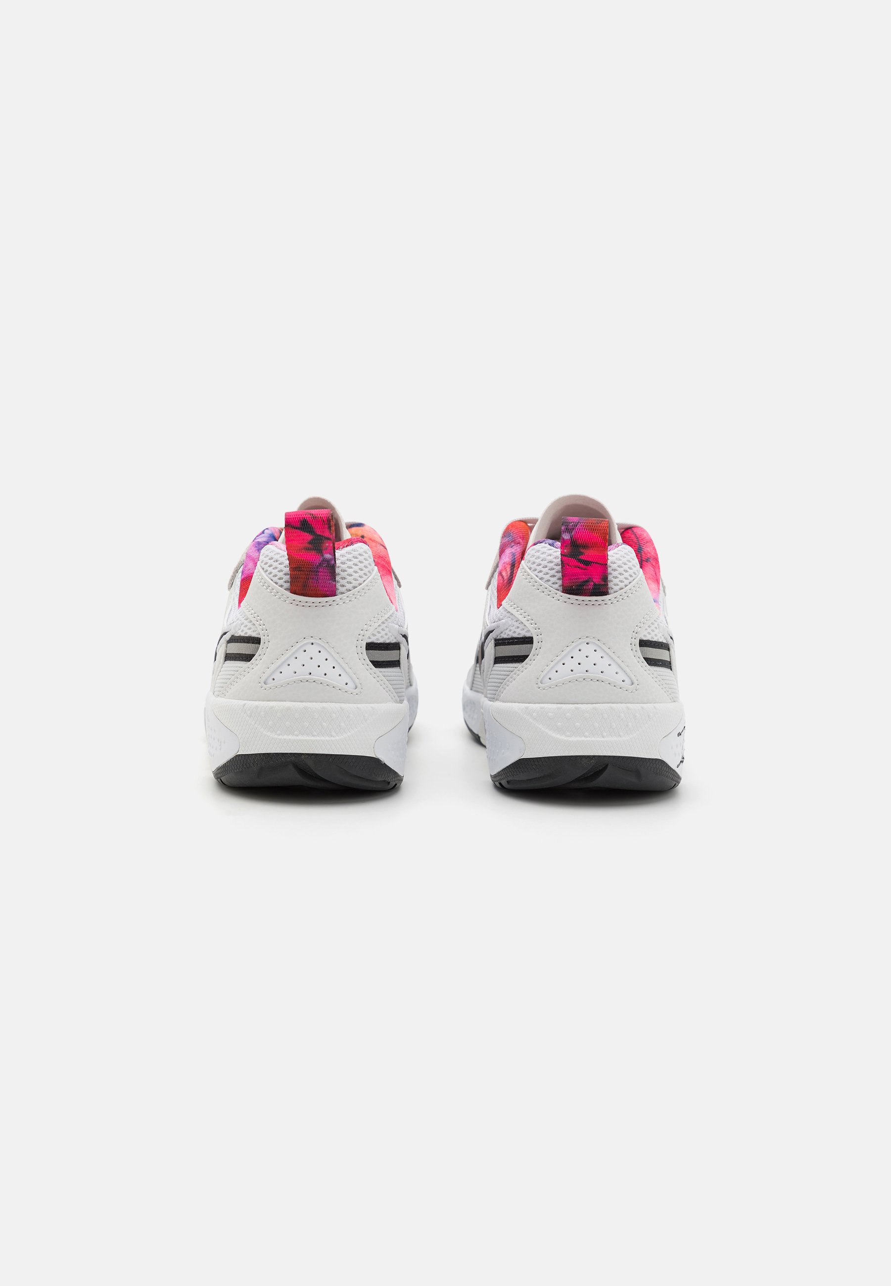 Nike Sportswear JAM TRAIN OLY - Baskets basses - white/black
