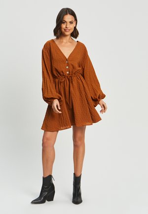 FELICE - Tričkové šaty - copper