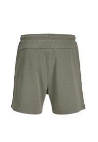 Groene katoenen blend shorts met een elastische tailleband, met een gladde textuur en een eenvoudig, ongecompliceerd ontwerp.