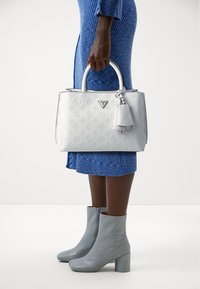 Guess JENA - Borsa a mano - white
