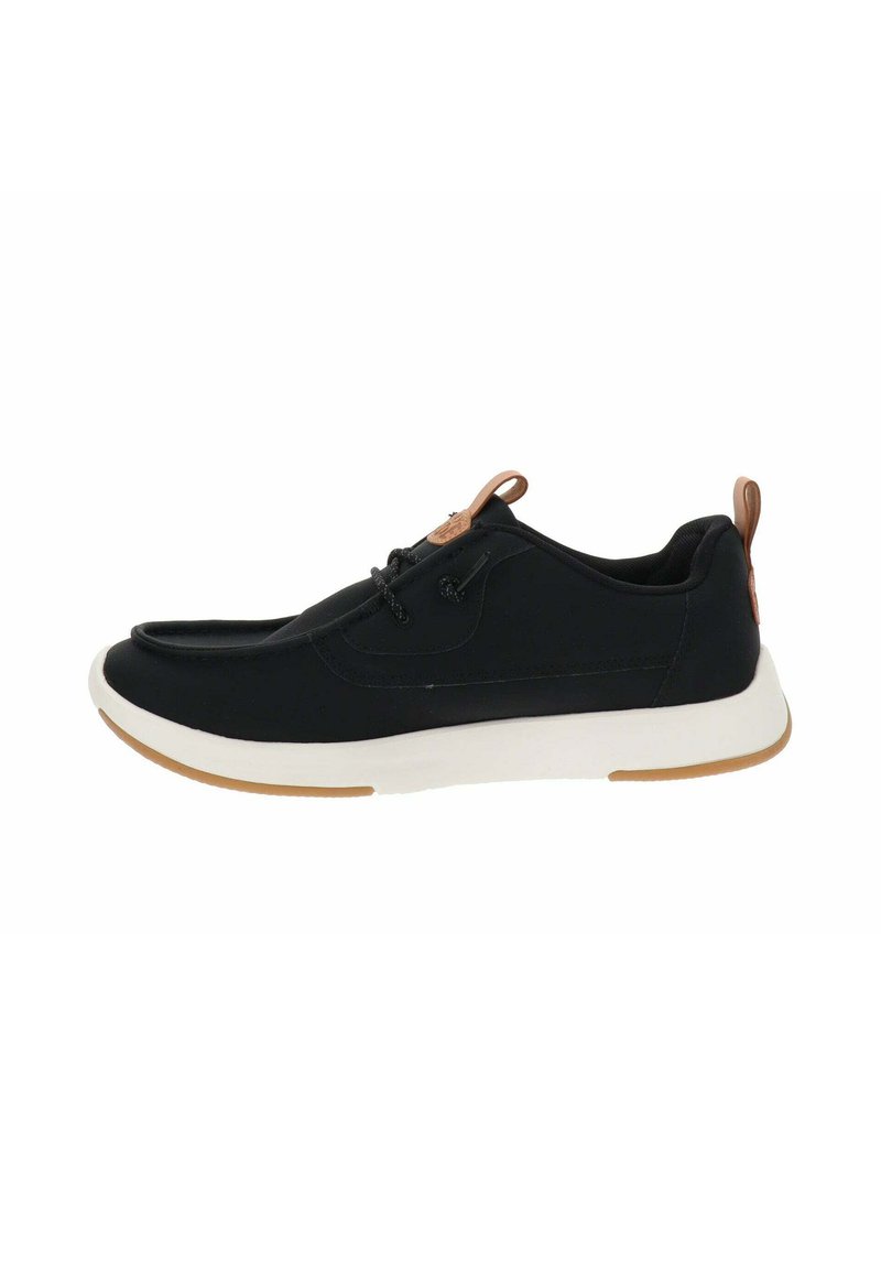 Scarpa sportiva nera con una tomaia in tessuto liscio, suola intermedia bianca e suola in gomma. Presenta un accento in pelle marrone e un design con lacci.