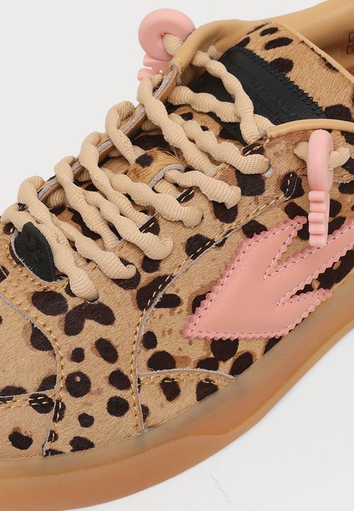 Off-White END OF PLAY - Trainers - beige/pink — photo 6