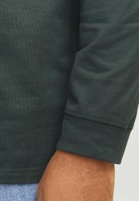 Jack & Jones GEDRUCKT  - Ilgarankovis viršutinės dalies drabužis - forest river