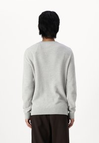 Thumbnail Image 4
