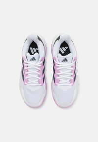 adidas Performance COURTJAM CONTROL - Allcourt tennissko - bronze strata/legend ink/bliss lilac