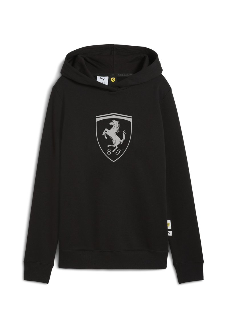 Felpa con cappuccio nera realizzata in tessuto morbido. Presenta un grande logo Ferrari argento sul davanti e etichette di marca sulle maniche.