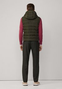 Façonnable QUILTED HOOD - Weste - khaki green