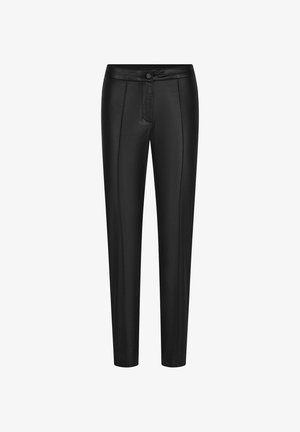 Zwarte, op maat gemaakte broek van glad materiaal, met een knoopsluiting, voorplooien en rechte pijpen voor een gestroomlijnde look.