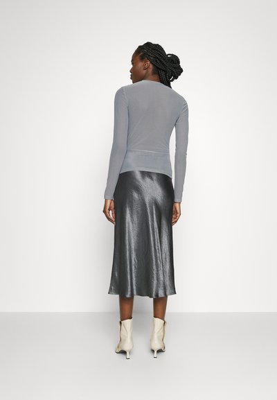 Alberta Ferretti T-shirt à manches longues - grey