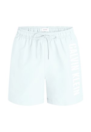 Himmelblaue Badeshorts aus glattem Stoff, mit einem elastischen Bund und Zugband sowie einem weißen 'Calvin Klein'-Logo an der Seite.