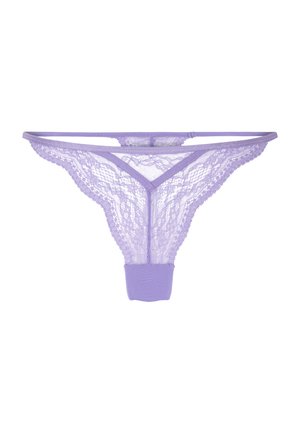 Lavender kantstring met bloemenpatronen, dunne tailleband en een stevige stofgrot in het midden onderaan.