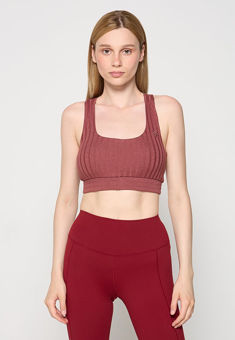 OCEANSAPART Sport-bh met medium support rood OCEANSAPART Sport-bh met medium support rood
