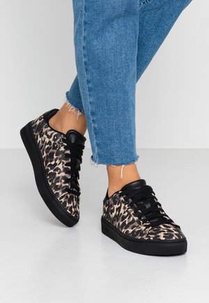 Baskets basses - black