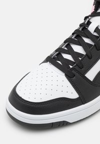 Puma REBOUND V6 UNISEX - Vysoké tenisky - white/black/pink lilac