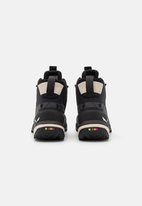 Salewa PUEZ MID PTX - Fjellsko - black
