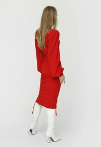 Madnezz House PATRYCJA - Tubino - wine