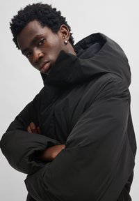 HUGO MANDEV - Cappotto invernale - black