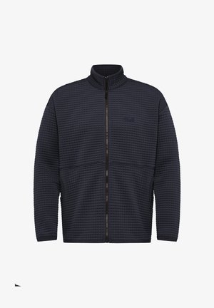 Marineblauwe doorgestikte jas met volledige ritssluiting aan de voorkant, opstaande kraag, lange mouwen en een subtiel merkembleem op de linkerborst.