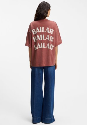 T-shirts print - dark red