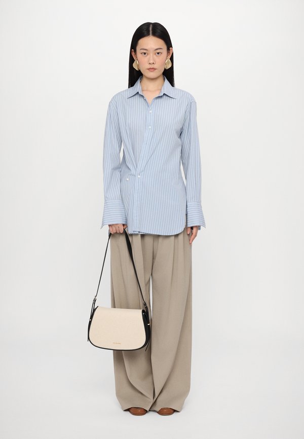 LYDIA FLAP MESSENGER - Handbag