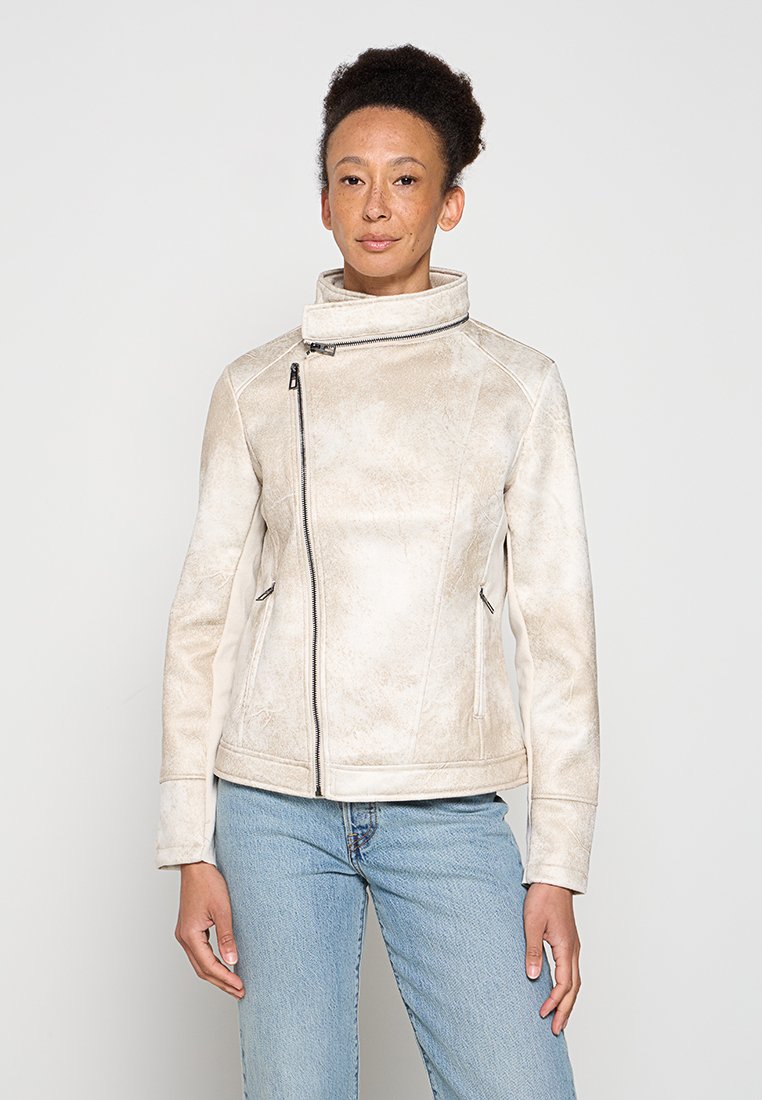 Chaqueta de cuero sintético