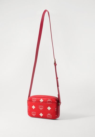 MCM AREN - Τσάντα χιαστί - candy red