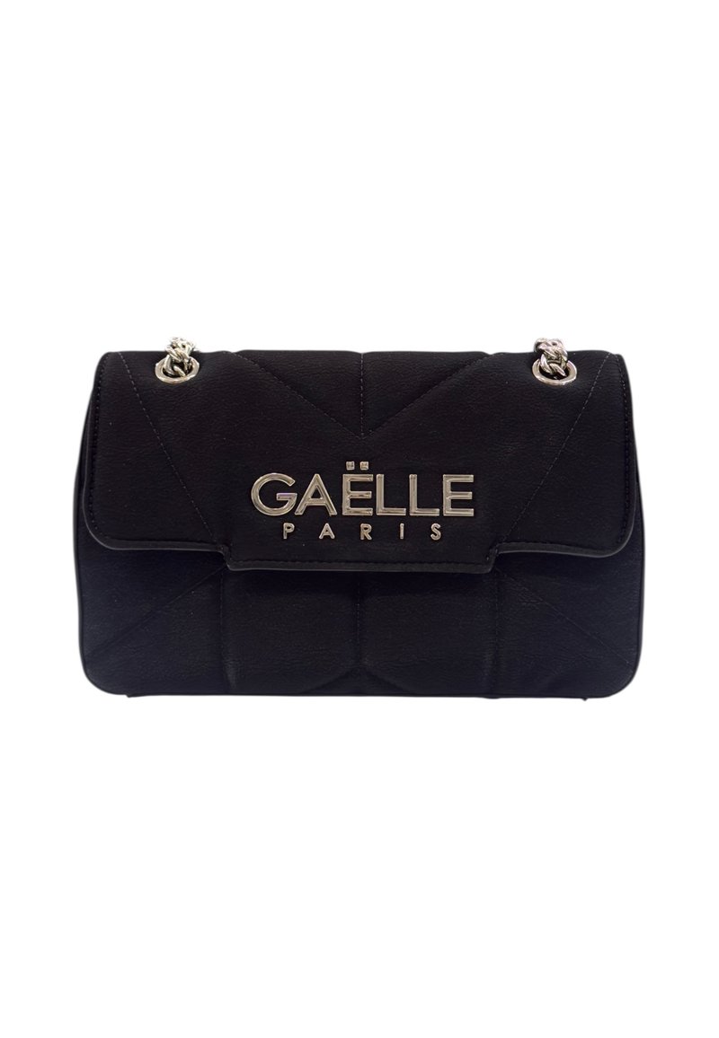 Borsa a spalla nera trapuntata con catene argentate e logo "GAËLLE PARIS" in argento sul risvolto frontale.