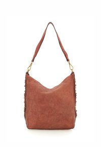 Borsa a spalla in pelle marrone con una finitura morbida e testurizzata, caratterizzata da una forma curvata e borchie decorative lungo un lato. Dettagli in metallo dorato.