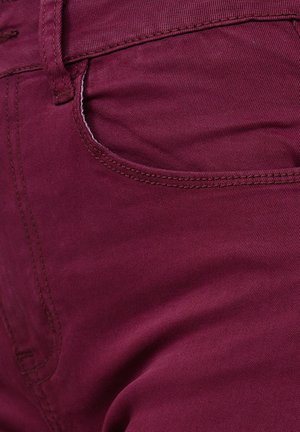 Elara HIGHWAIST - Jeans Skinny - rot