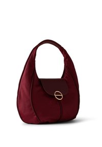 Burgunderfarbene Handtasche aus strukturiertem Leder mit runder Form, ein Tragegriff und einem Klappenverschluss mit einem runden goldenen Akzent.