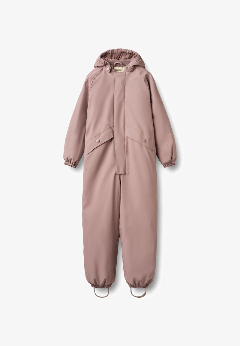 Overall rosa resistente all'acqua con cappuccio, polsini elastici e chiusure a pressione. Texture liscia, tasche frontali e passanti per caviglie regolabili.