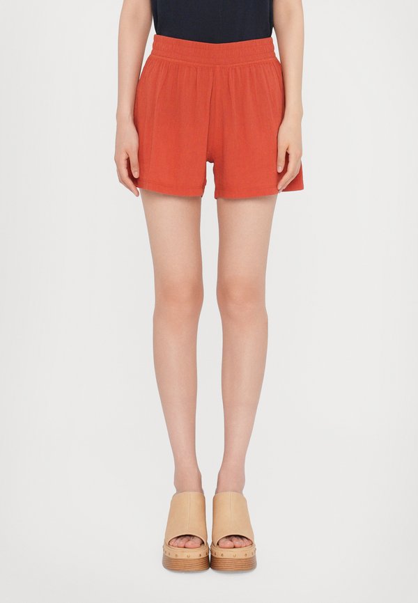 PAXA GAZE WINGS - Shorts - sienna