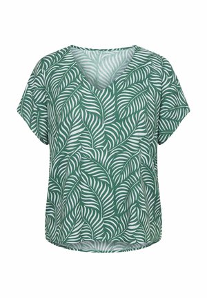 Blusa verde a maniche corte con motivo di foglie tropicali bianche e colletto a V, mostrata su sfondo bianco.