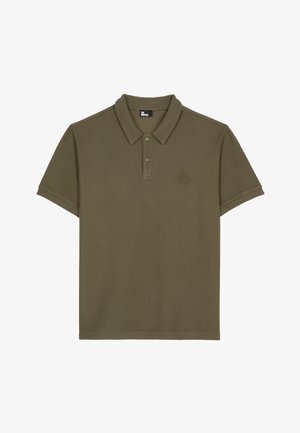 Polo a maniche corte verde oliva con un motivo testurizzato, due bottoni e un piccolo logo ricamato sul petto sinistro.