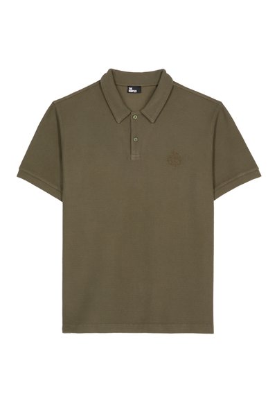 Polo a maniche corte verde oliva con un motivo testurizzato, due bottoni e un piccolo logo ricamato sul petto sinistro.