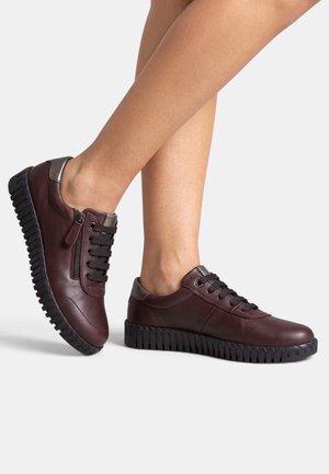 Bata, SCARPA STRINGATA DA DONNA BATA,. - Sneakers basse - bordeaux