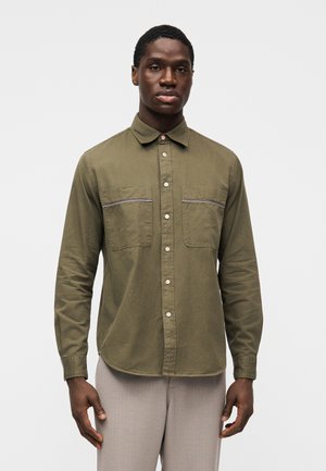 CASUAL FIT SHIRT - Camisa - olive green