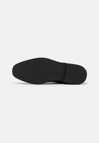 Pier One Botines con cordones - black